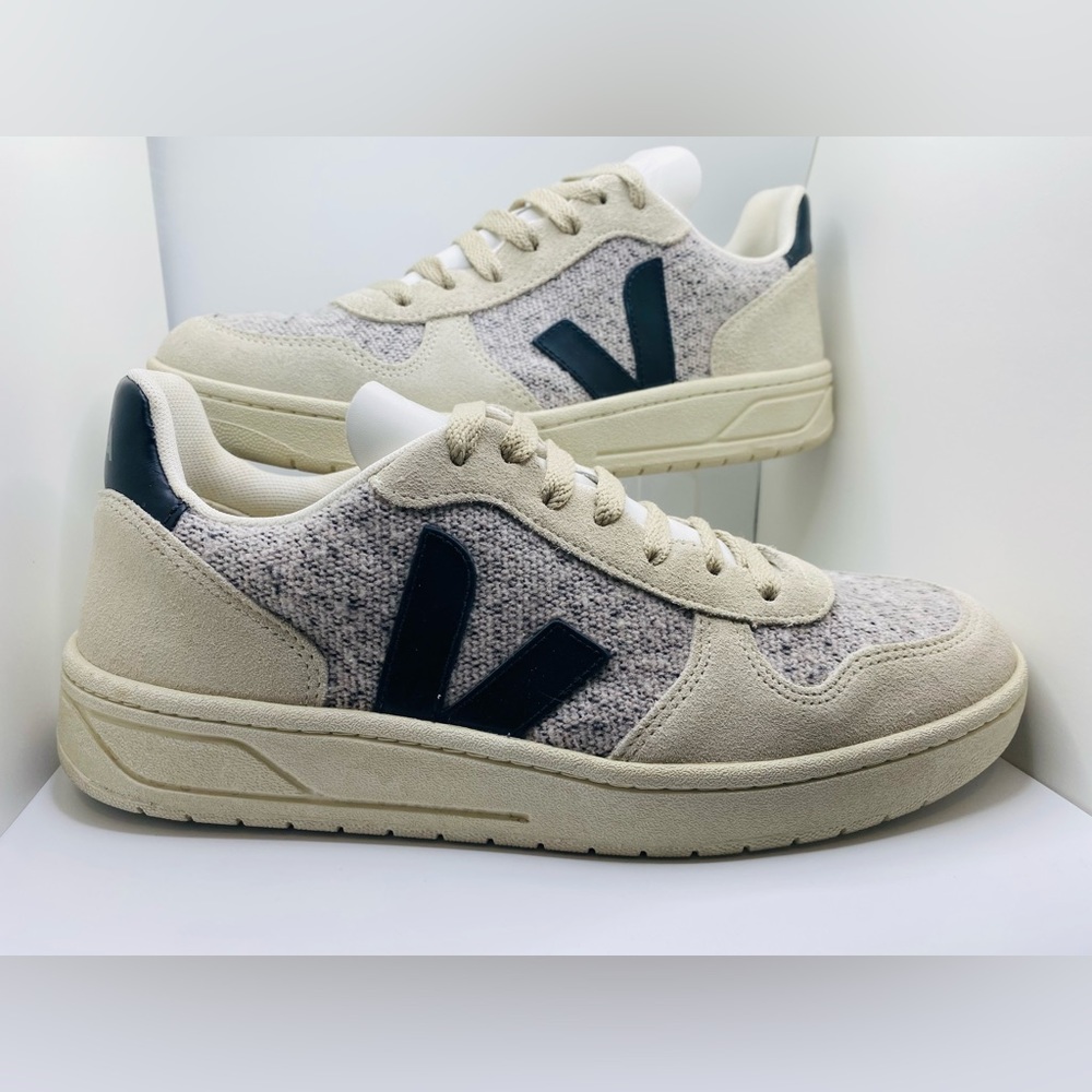 Veja V-10 Flannel Snow Black Sneakers Women’s Size 9